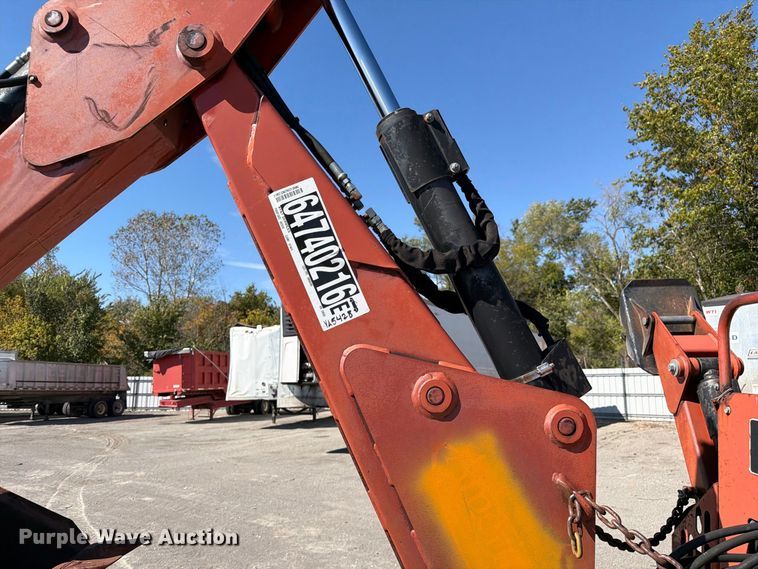 image for item YA5428 2001 Ditch Witch 7610DD trencher