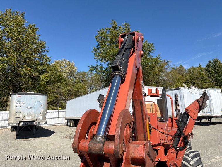 image for item YA5428 2001 Ditch Witch 7610DD trencher