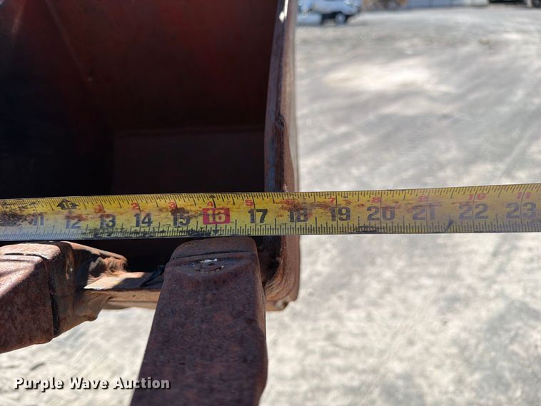 image for item YA5428 2001 Ditch Witch 7610DD trencher