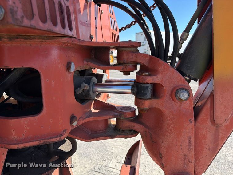 image for item YA5428 2001 Ditch Witch 7610DD trencher