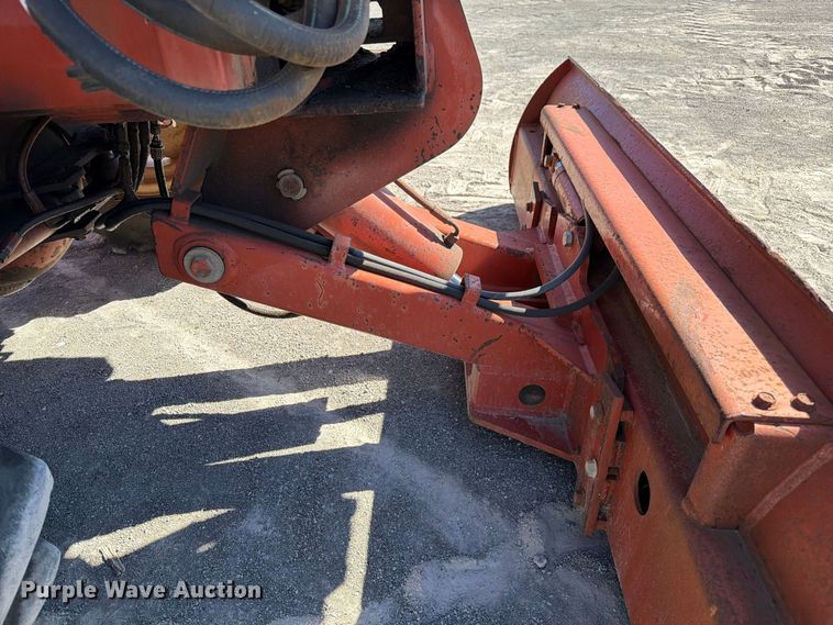 image for item YA5428 2001 Ditch Witch 7610DD trencher