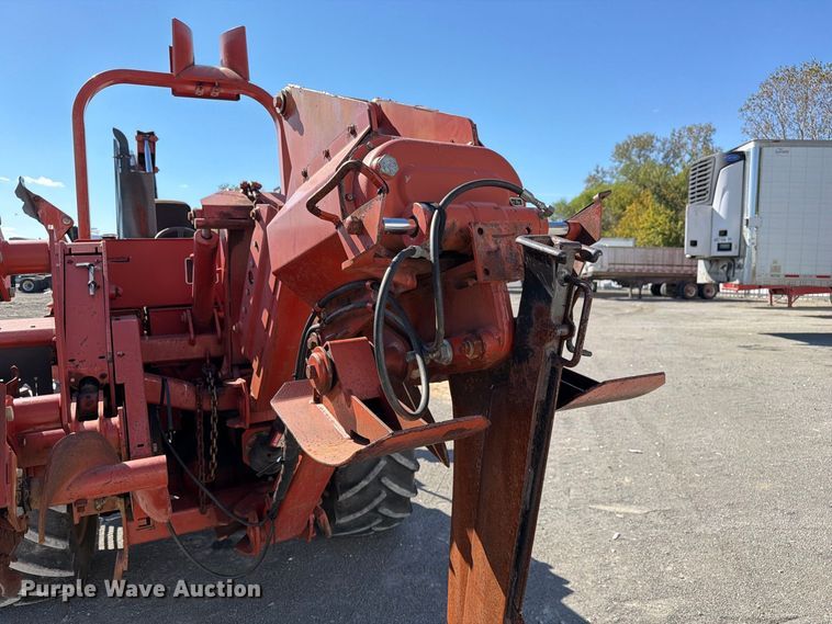 image for item YA5428 2001 Ditch Witch 7610DD trencher
