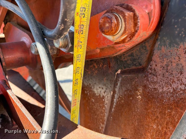 image for item YA5428 2001 Ditch Witch 7610DD trencher
