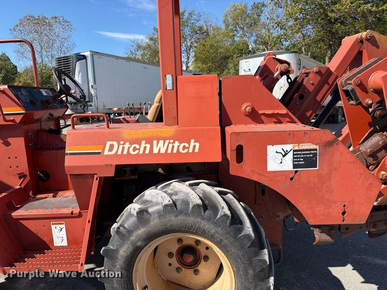 image for item YA5428 2001 Ditch Witch 7610DD trencher