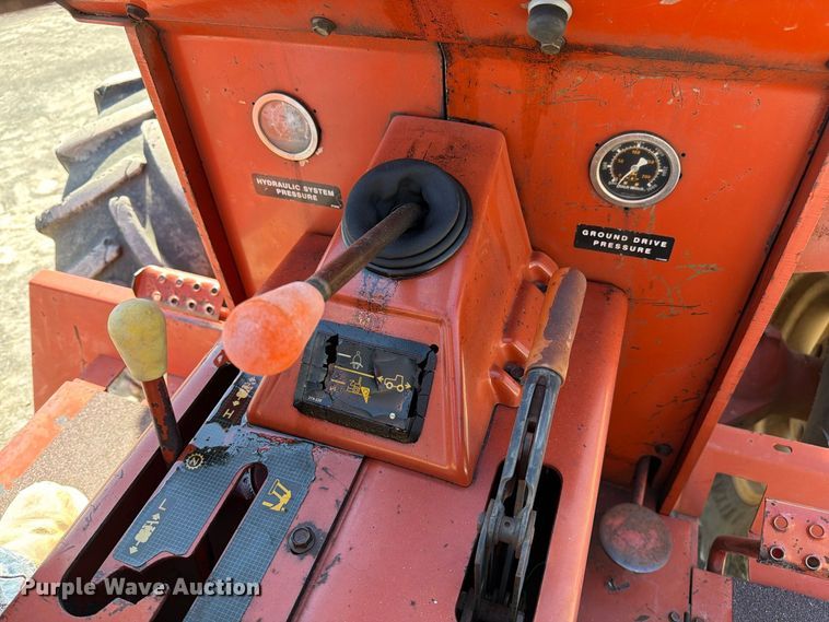 image for item YA5428 2001 Ditch Witch 7610DD trencher