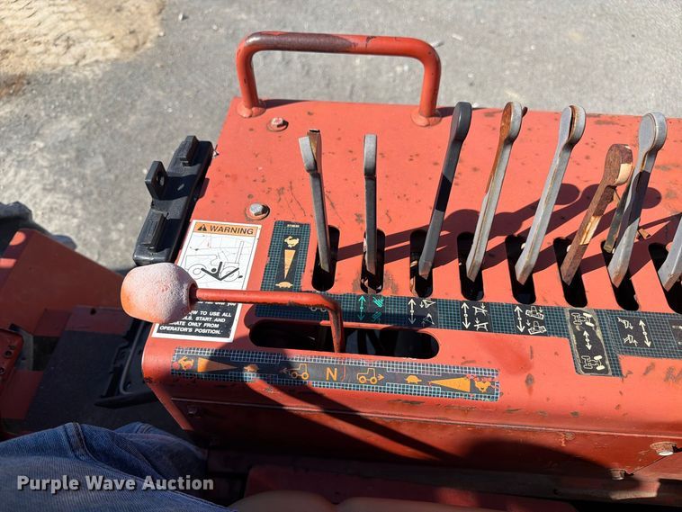 image for item YA5428 2001 Ditch Witch 7610DD trencher