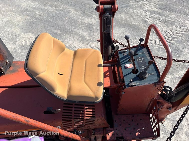 image for item YA5428 2001 Ditch Witch 7610DD trencher