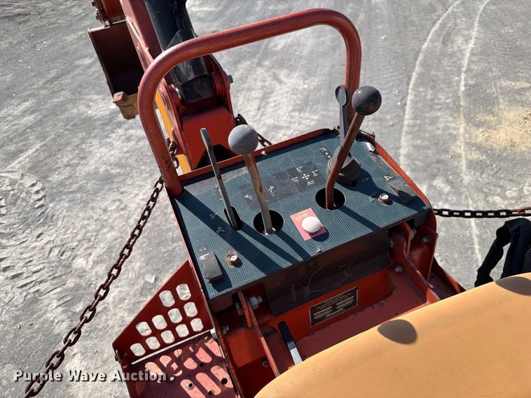 image for item YA5428 2001 Ditch Witch 7610DD trencher