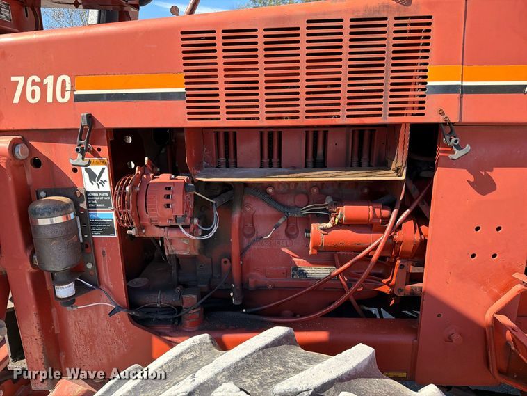 image for item YA5428 2001 Ditch Witch 7610DD trencher