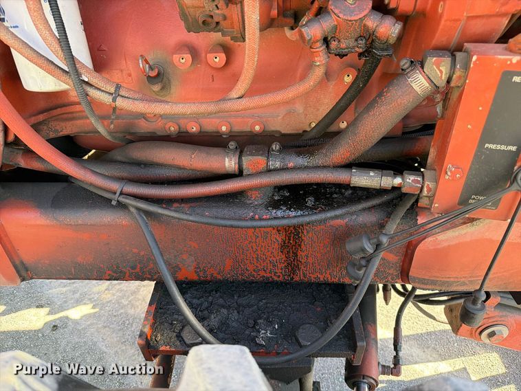 image for item YA5428 2001 Ditch Witch 7610DD trencher