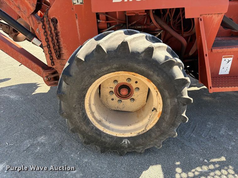 image for item YA5428 2001 Ditch Witch 7610DD trencher