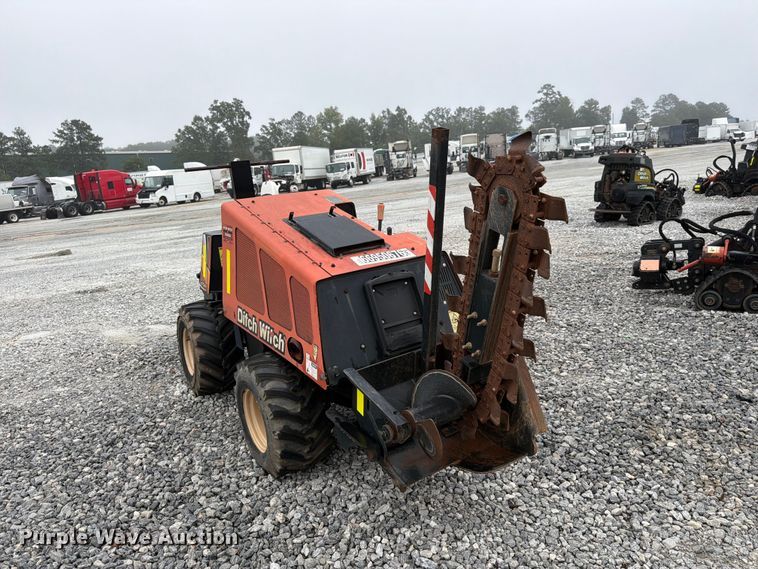 image for item YA5432 2016 Ditch Witch 410SX trencher
