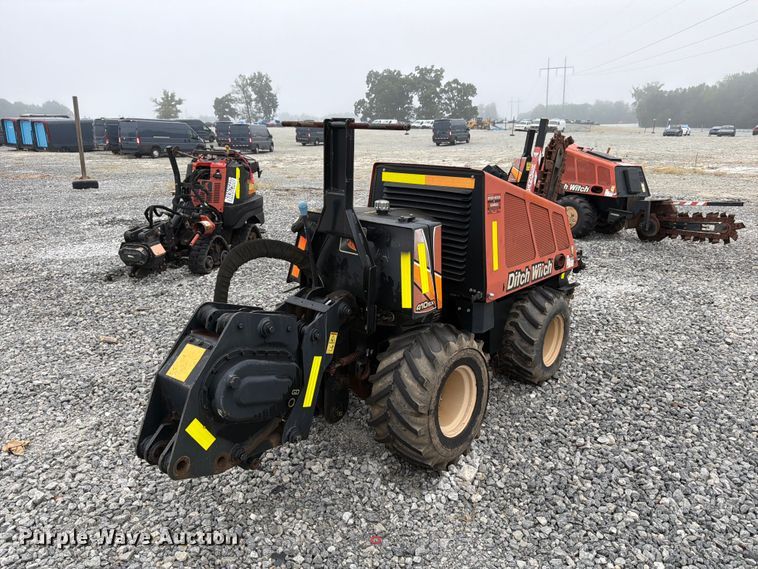 image for item YA5432 2016 Ditch Witch 410SX trencher