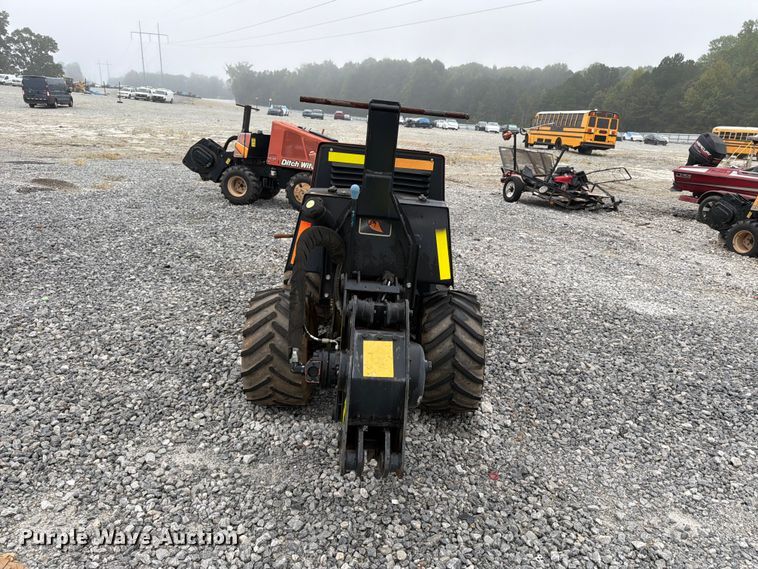 image for item YA5432 2016 Ditch Witch 410SX trencher