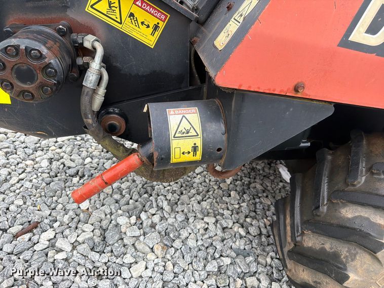 image for item YA5432 2016 Ditch Witch 410SX trencher