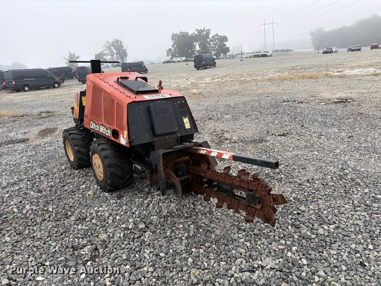 image for item YA5438 2016 Ditch Witch 410SX trencher