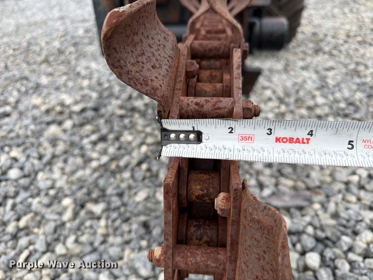 image for item YA5438 2016 Ditch Witch 410SX trencher