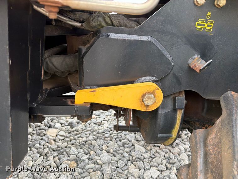 image for item YA5438 2016 Ditch Witch 410SX trencher