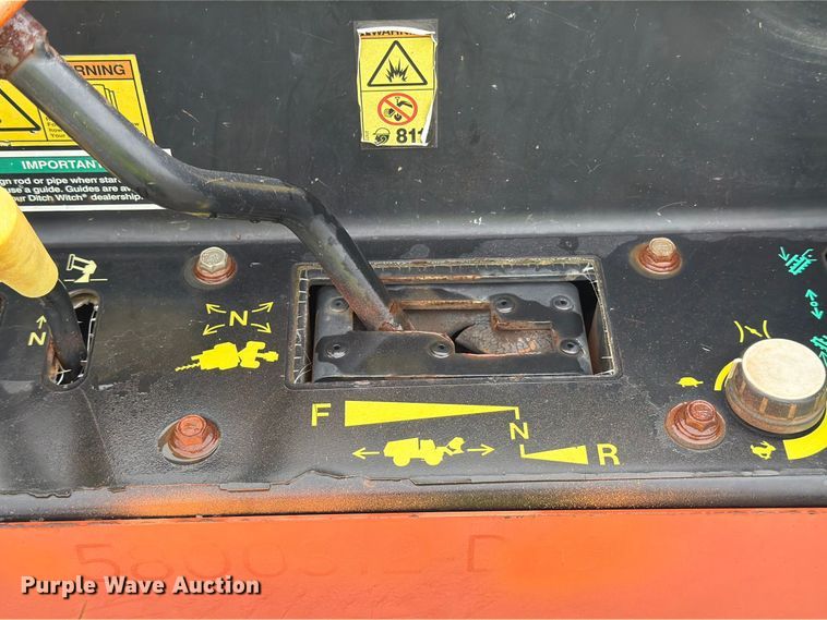 image for item YA5438 2016 Ditch Witch 410SX trencher