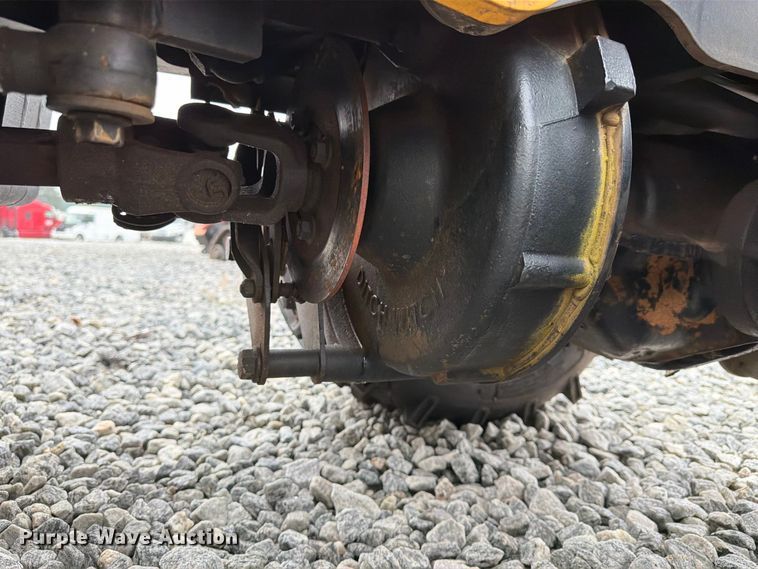 image for item YA5438 2016 Ditch Witch 410SX trencher
