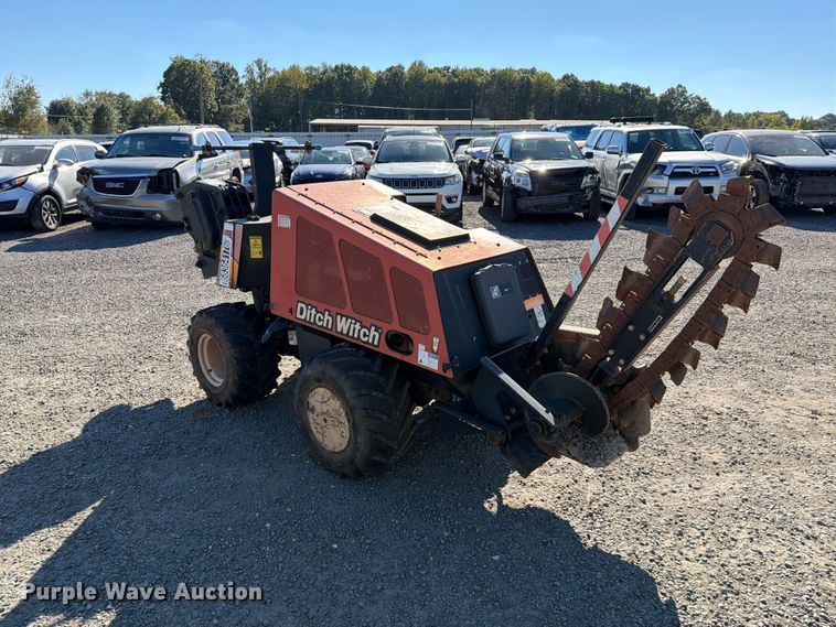 image for item YA5440 2016 Ditch Witch 410SX trencher
