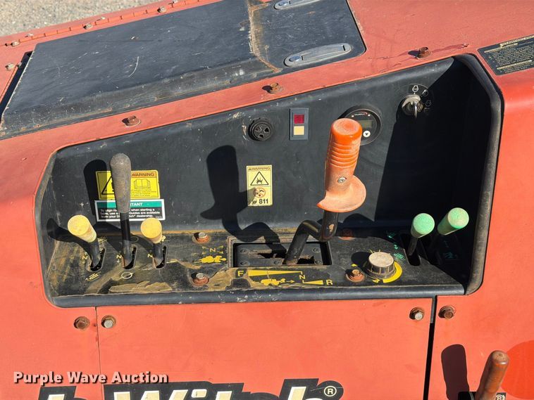 image for item YA5440 2016 Ditch Witch 410SX trencher