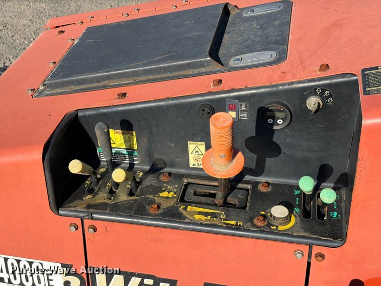 image for item YA5441 2016 Ditch Witch 410SX trencher