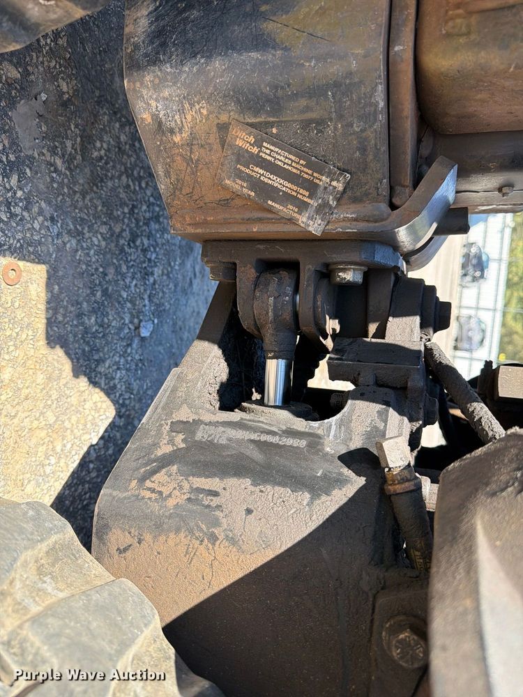 image for item YA5454 2016 Ditch Witch R300 cable plow