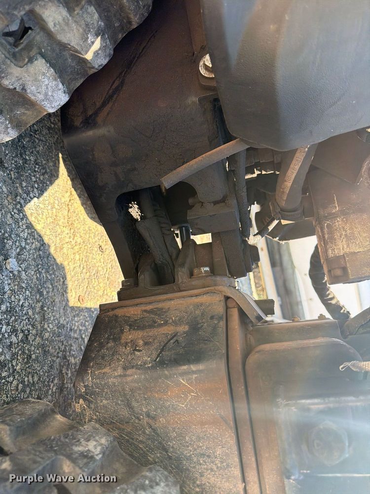 image for item YA5454 2016 Ditch Witch R300 cable plow