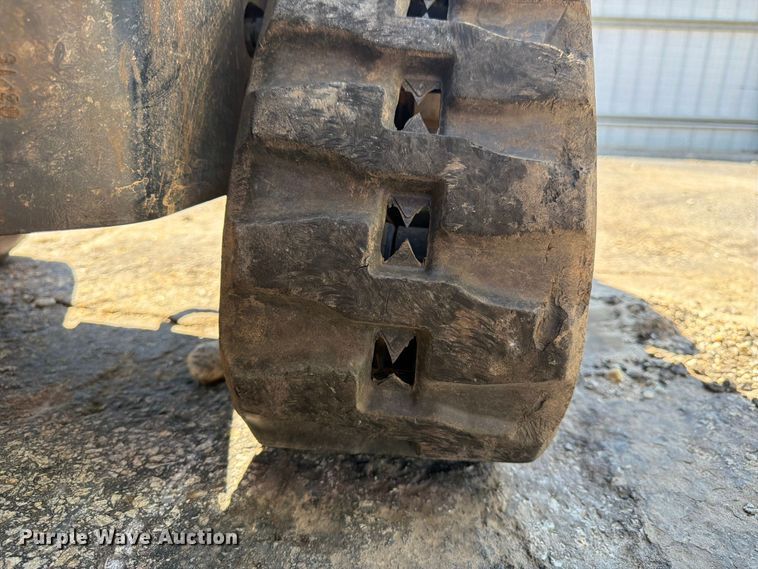 image for item YA5454 2016 Ditch Witch R300 cable plow