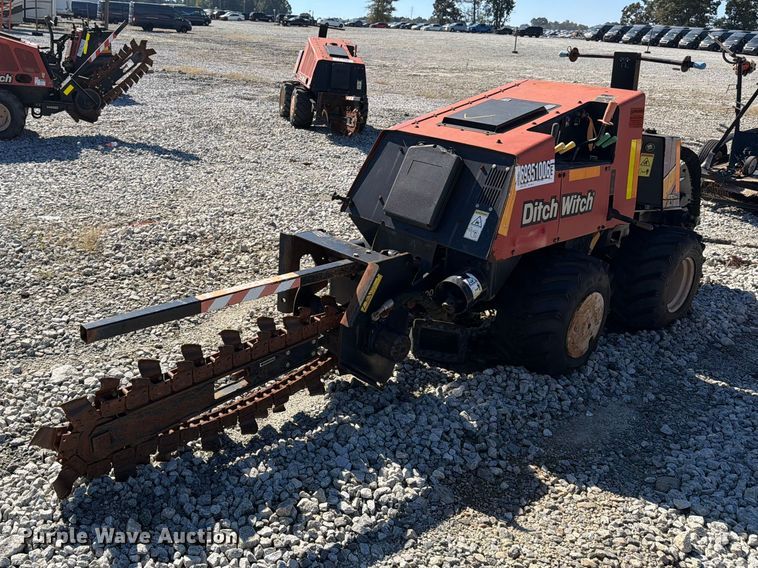 image for item YA5465 2015 Ditch Witch 410SX trencher