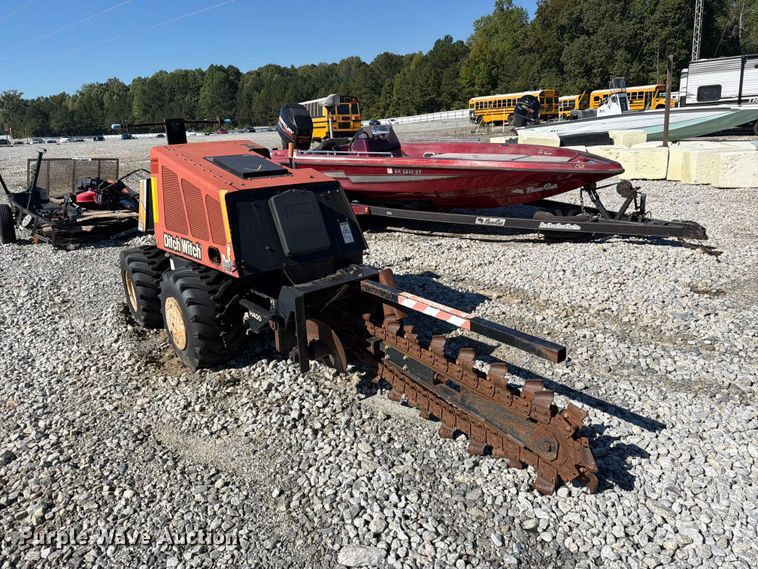 image for item YA5465 2015 Ditch Witch 410SX trencher