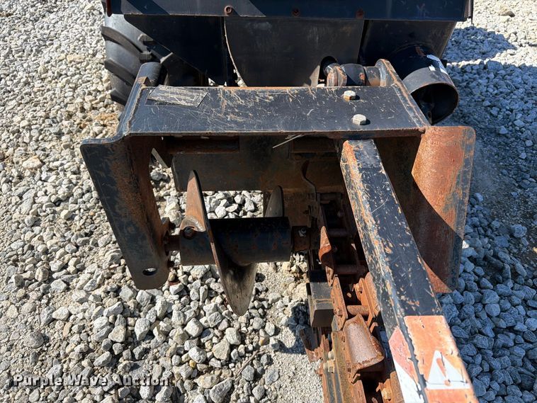 image for item YA5465 2015 Ditch Witch 410SX trencher