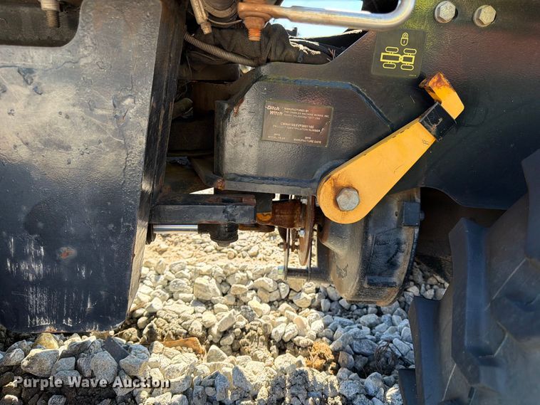 image for item YA5465 2015 Ditch Witch 410SX trencher