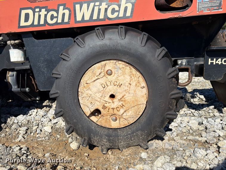 image for item YA5465 2015 Ditch Witch 410SX trencher