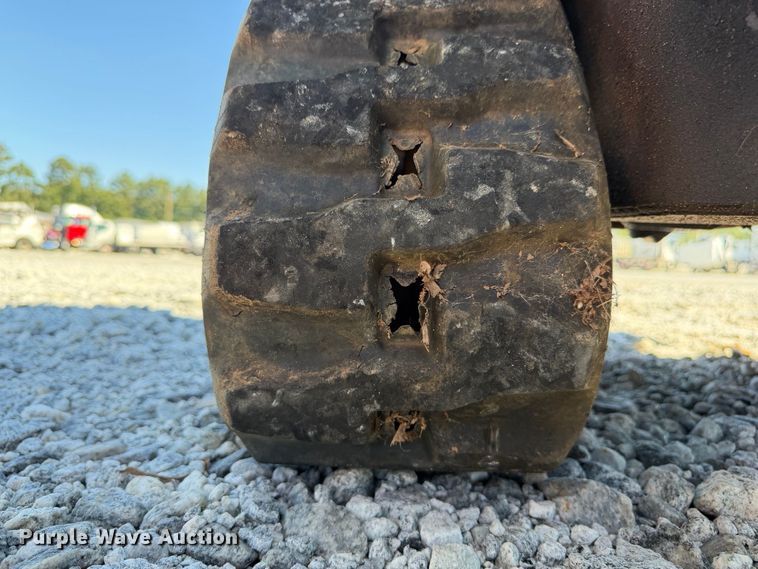 image for item YA5467 2015 Ditch Witch R300 cable plow
