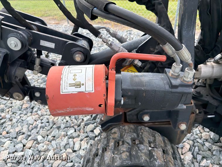 image for item YA5469 2017 Ditch Witch R300 cable plow