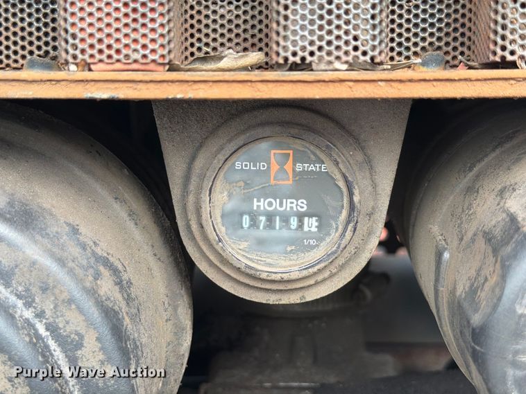 image for item YA5469 2017 Ditch Witch R300 cable plow