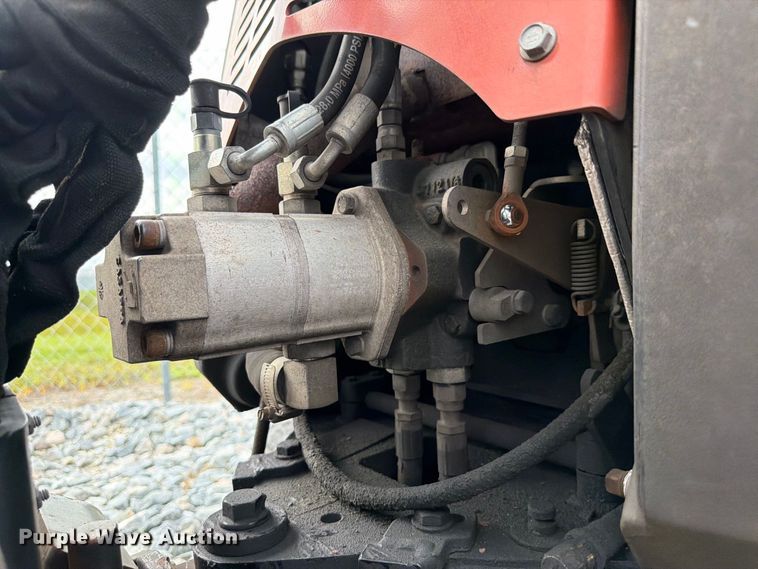 image for item YA5469 2017 Ditch Witch R300 cable plow