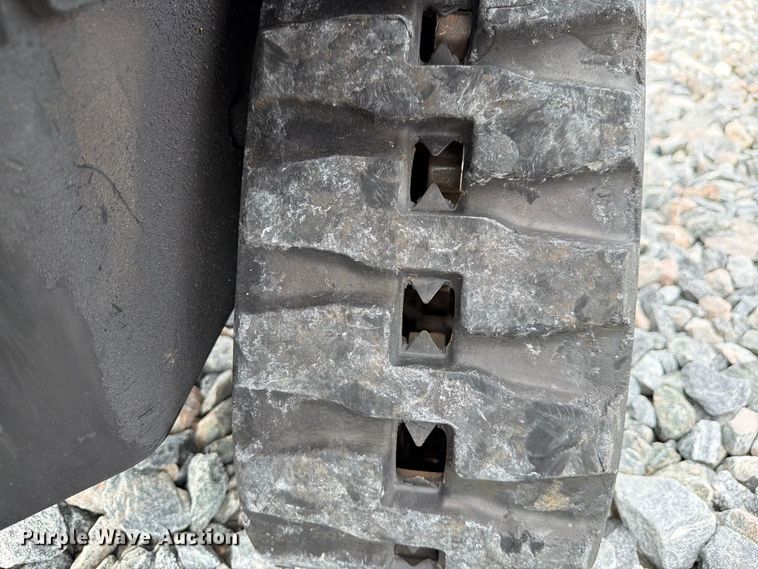 image for item YA5469 2017 Ditch Witch R300 cable plow