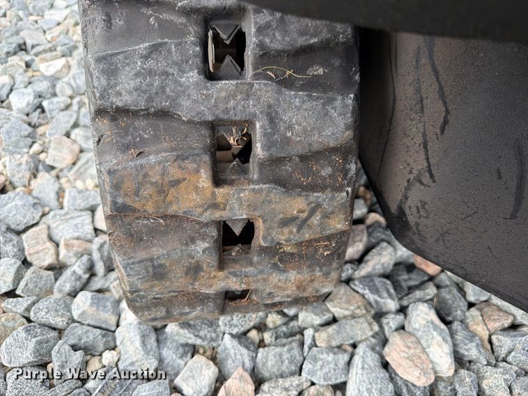 image for item YA5469 2017 Ditch Witch R300 cable plow