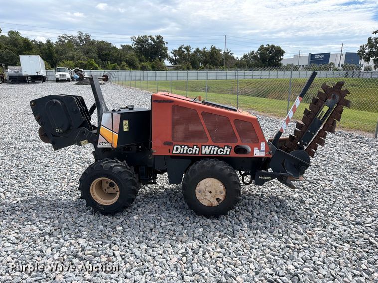 image for item YA5470 2016 Ditch Witch 410SX trencher