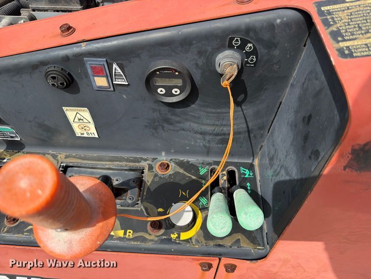 image for item YA5470 2016 Ditch Witch 410SX trencher