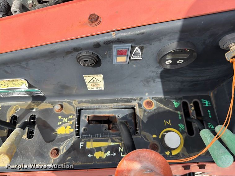 image for item YA5470 2016 Ditch Witch 410SX trencher