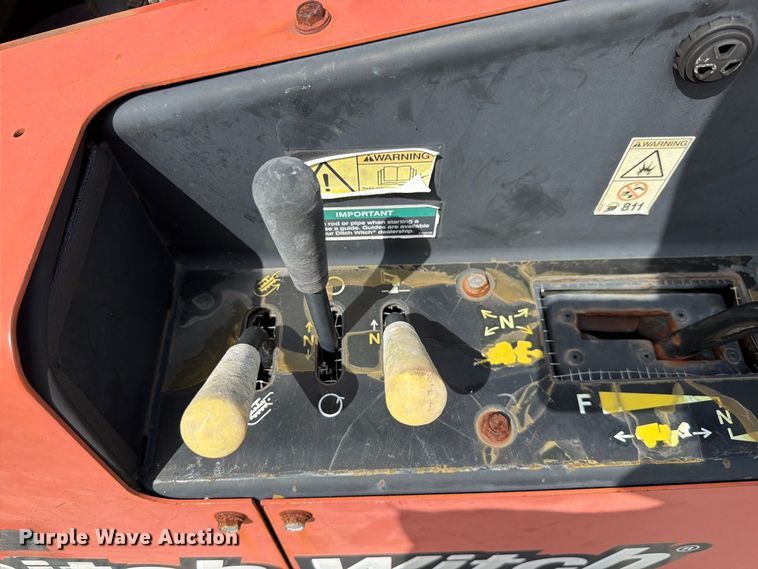 image for item YA5470 2016 Ditch Witch 410SX trencher