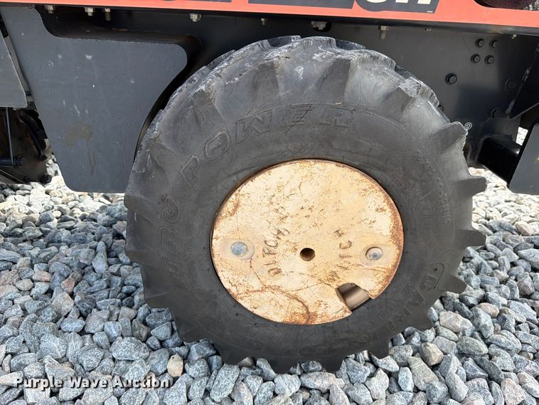 image for item YA5470 2016 Ditch Witch 410SX trencher