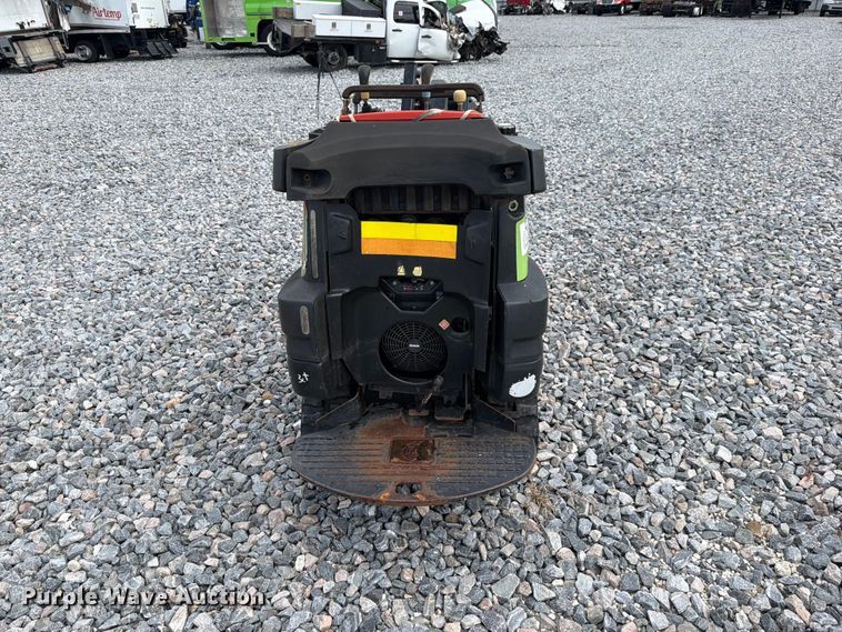 image for item YA5471 2015 Ditch Witch R300 cable plow