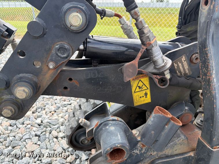 image for item YA5471 2015 Ditch Witch R300 cable plow