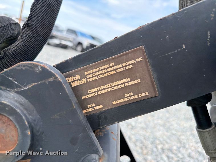 image for item YA5471 2015 Ditch Witch R300 cable plow