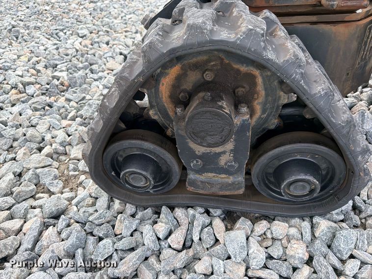 image for item YA5471 2015 Ditch Witch R300 cable plow